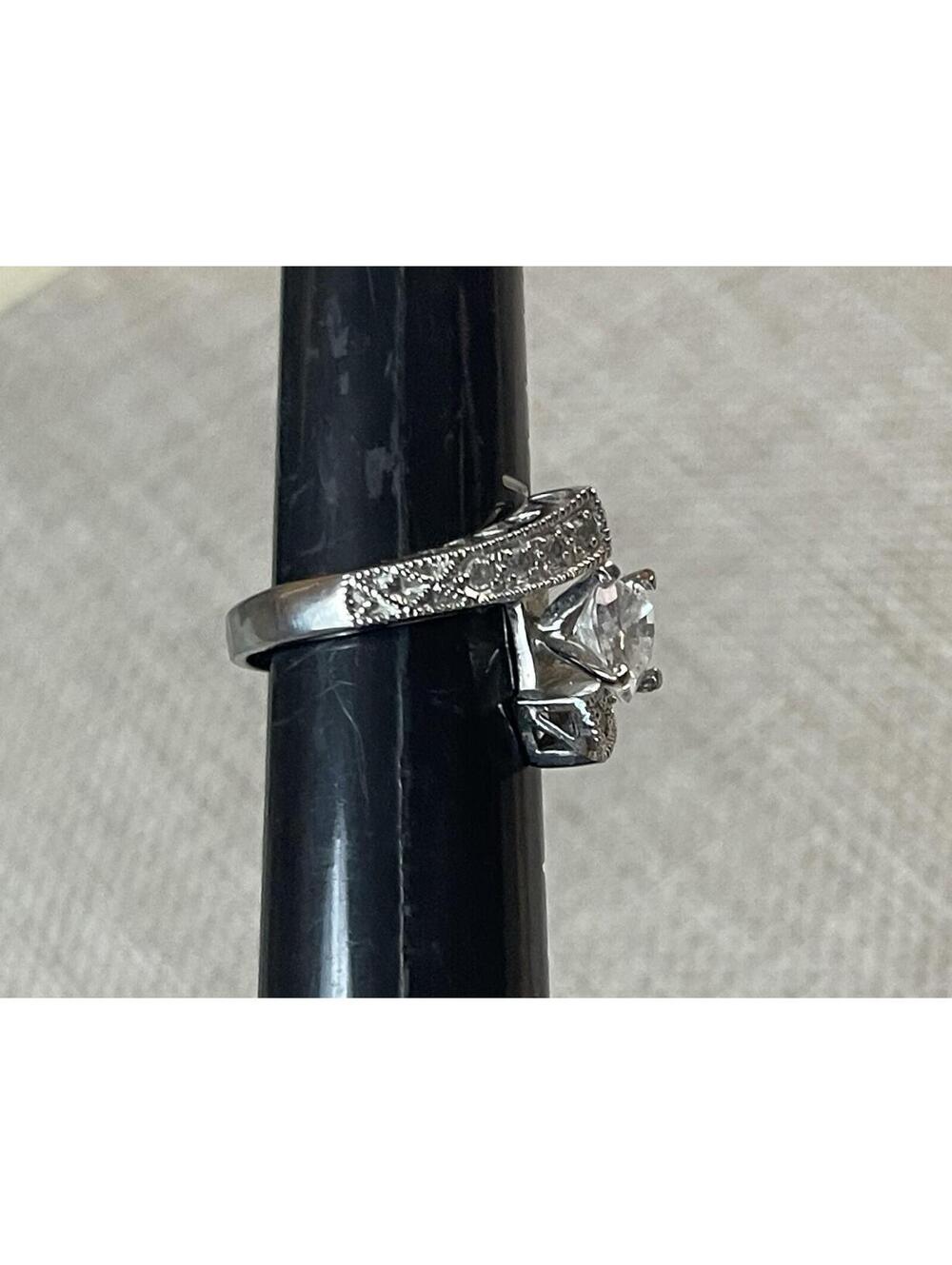 Sterling Silver Heart CZ Bypass Ring with Clear Crystal Accent Stones Size 6.75 - Picture 3 of 9